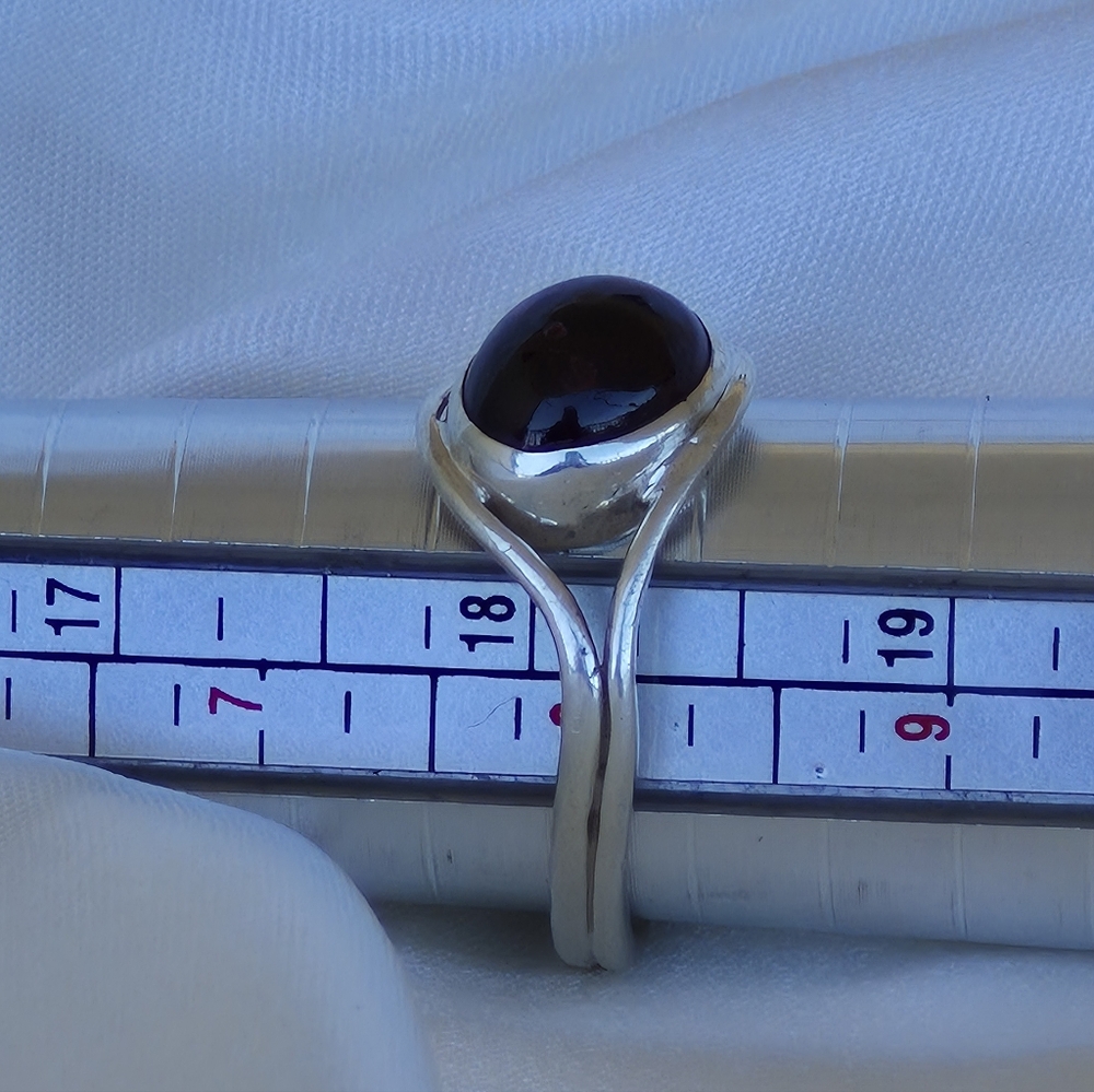 Sterling Silver Garnet Swirl Ring. Split Shank Ba… - image 3
